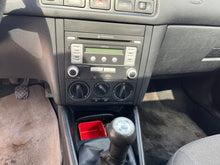 Load image into Gallery viewer, 2008 VW GOLF CITY