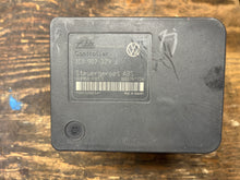 Load image into Gallery viewer, 2002 VW JETTA TDI 5SP