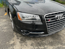 Load image into Gallery viewer, 2013 AUDI S8