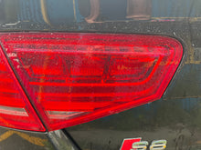 Load image into Gallery viewer, 2013 AUDI S8