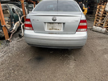 Load image into Gallery viewer, 2004 VW JETTA SILVER TDI AUTO