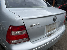 Load image into Gallery viewer, 2004 VW JETTA SILVER TDI AUTO