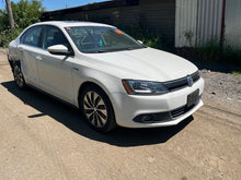 Load image into Gallery viewer, 2013 VW JETTA HYBRID