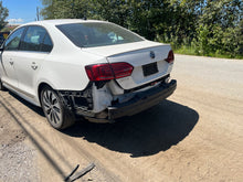Load image into Gallery viewer, 2013 VW JETTA HYBRID