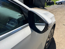 Load image into Gallery viewer, 2013 VW JETTA HYBRID