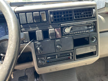 Load image into Gallery viewer, 1992 VW Eurovan MV 200Mi 2.5 Auto