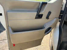 Load image into Gallery viewer, 1992 VW Eurovan MV 200Mi 2.5 Auto