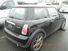 Load image into Gallery viewer, 2005 MINI COOPER

