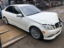 Load image into Gallery viewer, 2011 MERCEDES C250
