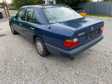 Load image into Gallery viewer, 1989 MERCEDES 300E
