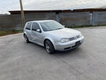 Load image into Gallery viewer, 2002 VW GOLF
