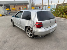 Load image into Gallery viewer, 2002 VW GOLF