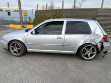 Load image into Gallery viewer, 2002 VW GOLF