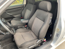 Load image into Gallery viewer, 2002 VW GOLF