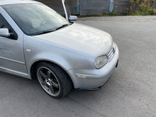 Load image into Gallery viewer, 2002 VW GOLF