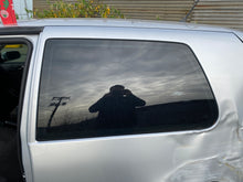Load image into Gallery viewer, 2002 VW GOLF