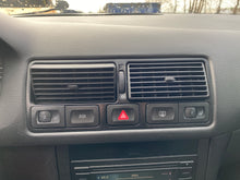 Load image into Gallery viewer, 2002 VW GOLF