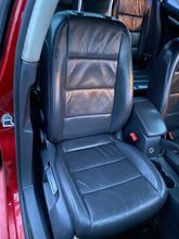Load image into Gallery viewer, 2006 VW JETTA RED 2.5