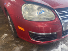 Load image into Gallery viewer, 2006 VW JETTA RED 2.5