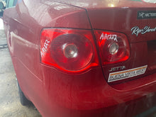 Load image into Gallery viewer, 2006 VW JETTA RED 2.5