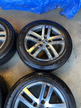 Load image into Gallery viewer, 2006 VW JETTA RED 2.5