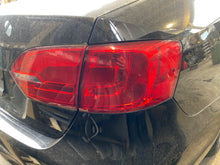 Load image into Gallery viewer, 2013 VW Jetta 2.0 Auto