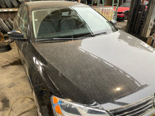 Load image into Gallery viewer, 2013 VW Jetta 2.0 Auto