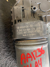 Load image into Gallery viewer, 2004 AUDI A4 1.8 6MT