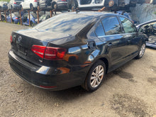 Load image into Gallery viewer, 2017 VW JETTA TSI