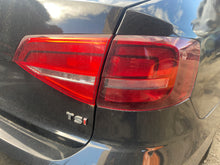 Load image into Gallery viewer, 2017 VW JETTA TSI