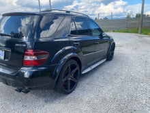 Load image into Gallery viewer, 2007 MERCEDES ML63