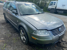Load image into Gallery viewer, 2003 VW Passat SW 2.8 4 Motion