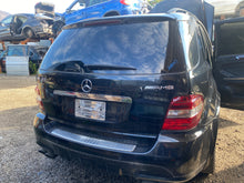 Load image into Gallery viewer, 2007 MERCEDES ML63