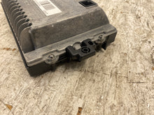 Load image into Gallery viewer, 1985 MERCEDES 300SD W126