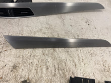 Load image into Gallery viewer, 1985 MERCEDES 300SD W126