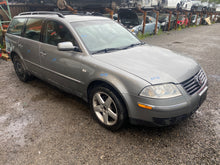 Load image into Gallery viewer, 2003 VW Passat SW 2.8 4 Motion
