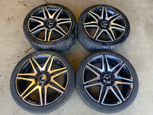 Load image into Gallery viewer, 1985 MERCEDES 300SD W126