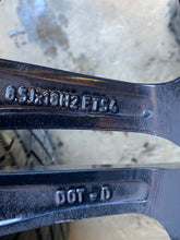 Load image into Gallery viewer, 1985 MERCEDES 300SD W126