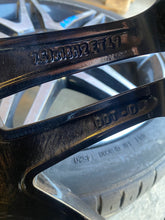 Load image into Gallery viewer, 1985 MERCEDES 300SD W126