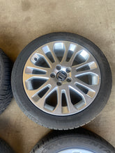 Load image into Gallery viewer, 2007 VOLVO C30