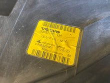 Load image into Gallery viewer, 2007 VOLVO C30