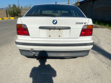 Load image into Gallery viewer, 1995 BMW 318ti