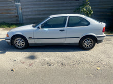 Load image into Gallery viewer, 1995 BMW 318ti