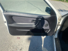 Load image into Gallery viewer, 1995 BMW 318ti