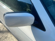 Load image into Gallery viewer, 1995 BMW 318ti