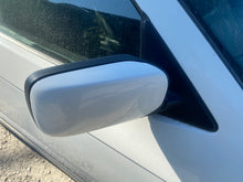 Load image into Gallery viewer, 1995 BMW 318ti