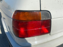 Load image into Gallery viewer, 1995 BMW 318ti