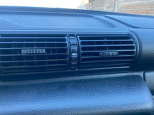 Load image into Gallery viewer, 1995 BMW 318ti