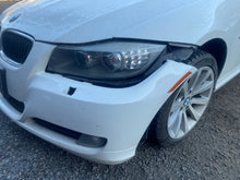 Load image into Gallery viewer, 2011 BMW 328I 6SP