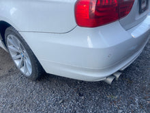 Load image into Gallery viewer, 2011 BMW 328I 6SP